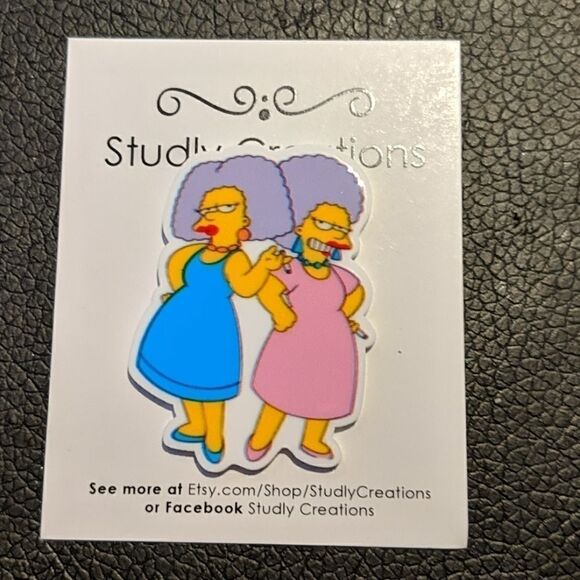 𝅺🆕 Studlycreations Patti and Selma pin - Picture 1 of 2
